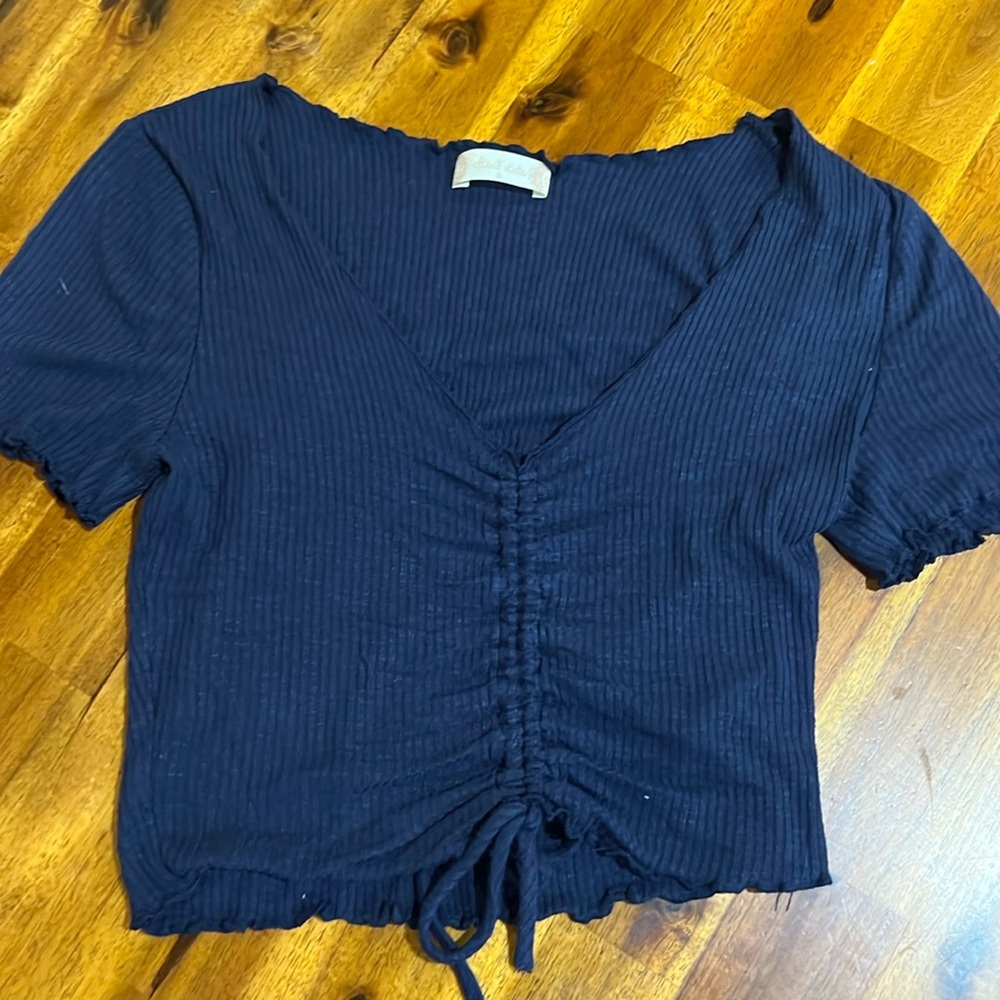 Altar’d State V Neck Ribbed. Cropped Top